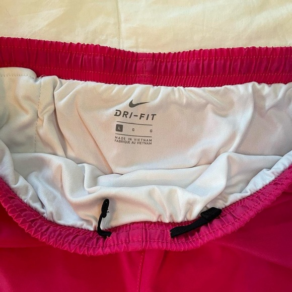 Nike black and pink tempo running shorts bundle - Picture 4 of 5